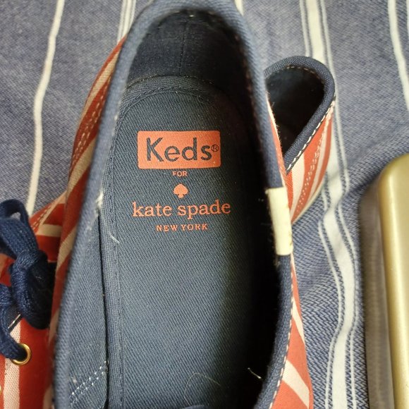 Kate Spade Keds Women's Canvas Shoes Size 8.5 Red White Striped - Picture 2 of 9